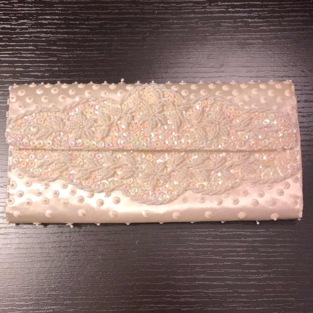 Vintage White Silk Pearl Embellished Clutch